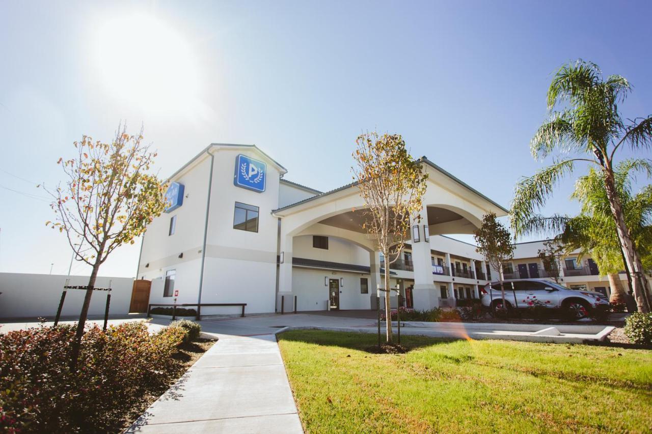 Palace Inn Blue City Centre Houston Exterior photo