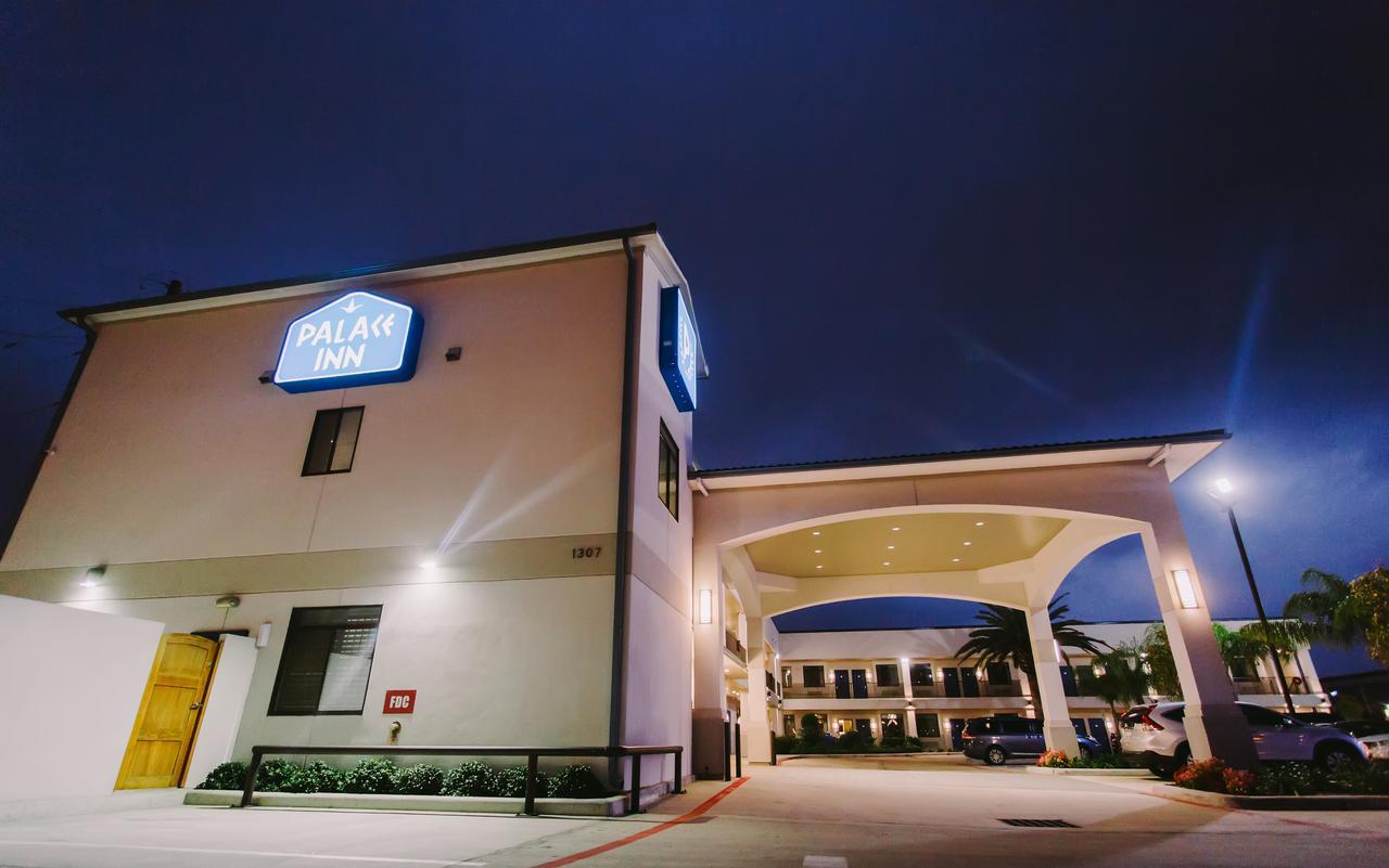 Palace Inn Blue City Centre Houston Exterior photo